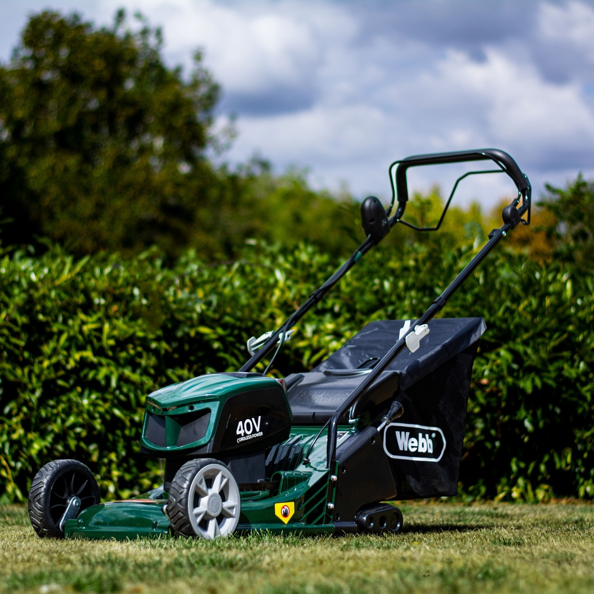jpdqvliitts.jpg - Mowers Online Weibel 40V cordless push lawn mower